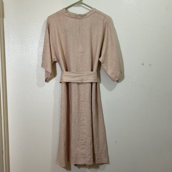 Eve Francis Boutique light peach linen, midi dress. Size Medium. - Picture 5 of 7